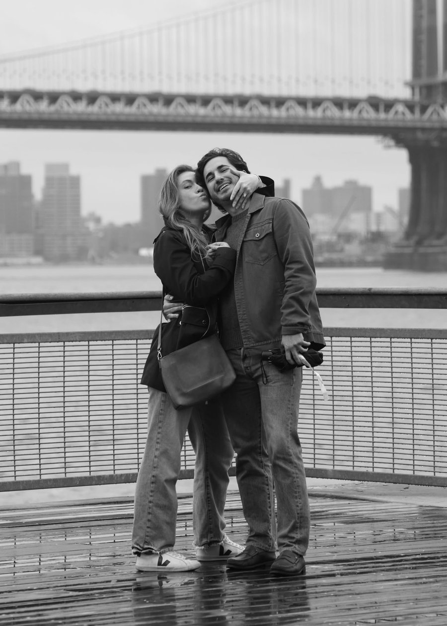 Jenn and Matt by the Brooklyn Bridge